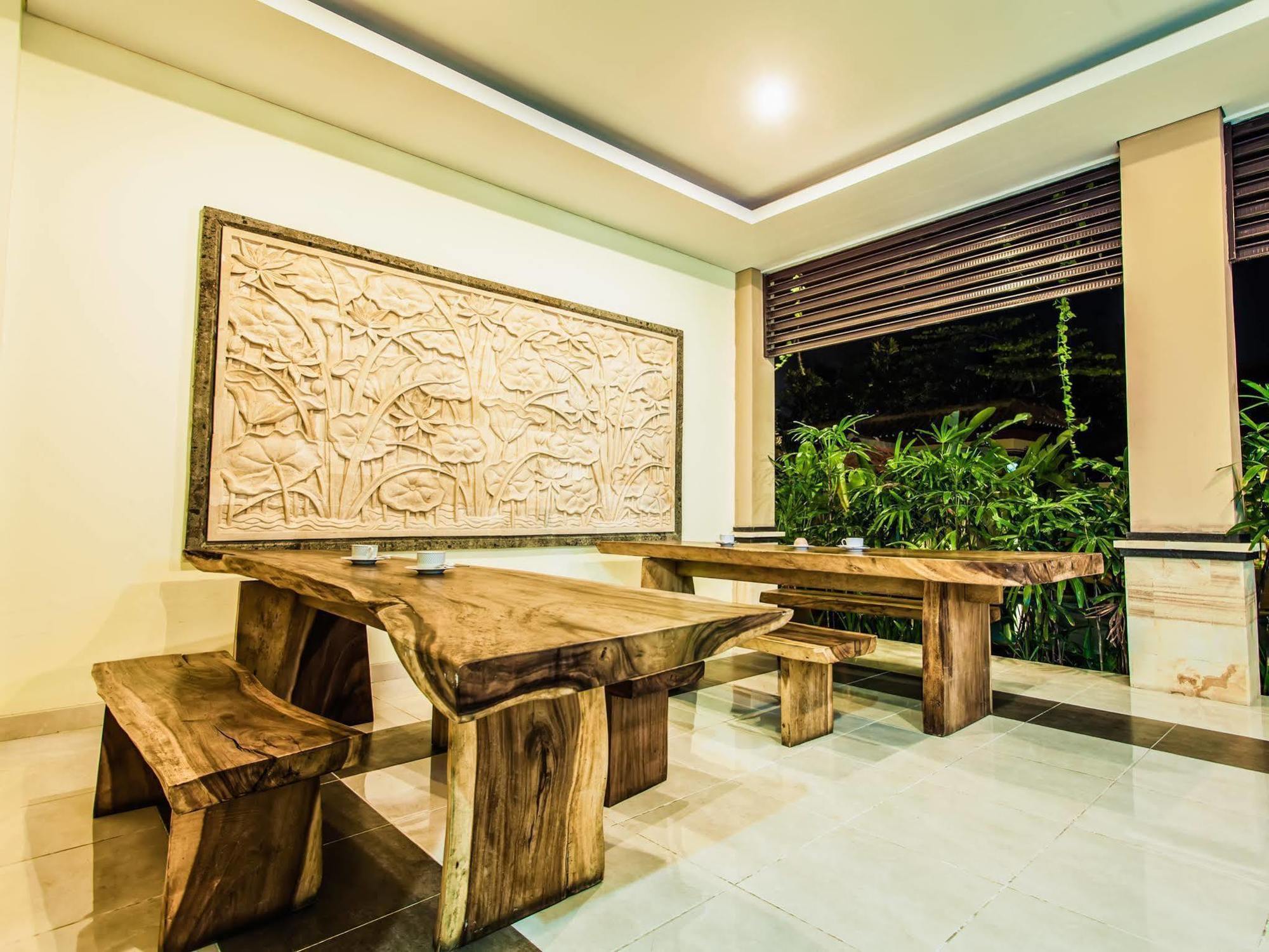 Luckys Guest House Kuta Lombok Exterior foto